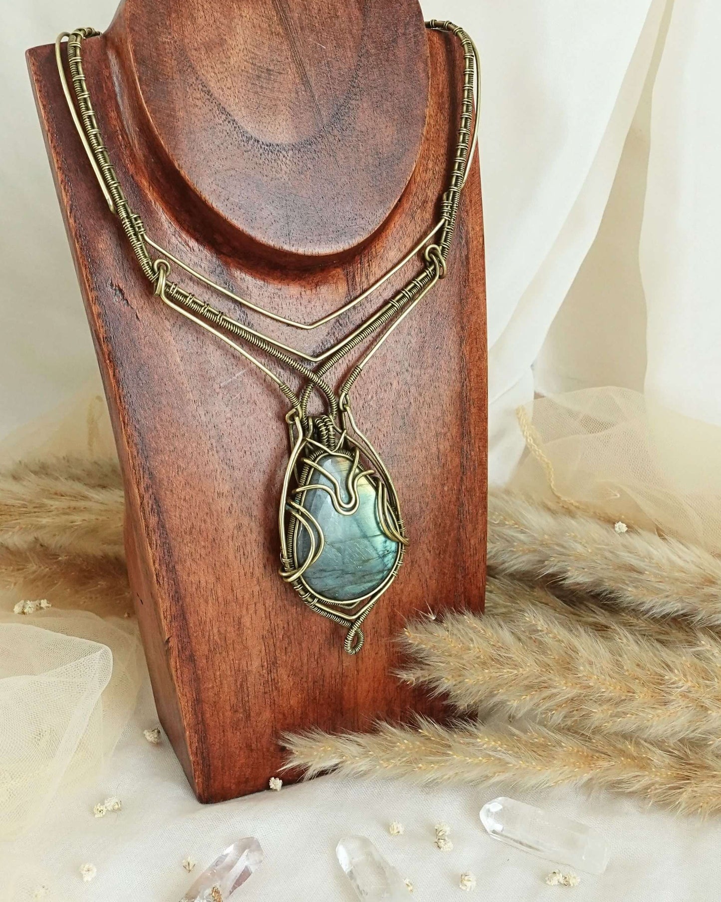 Labradorite VÏ necklace styled on neck — Rikst Jewelry handmade piece