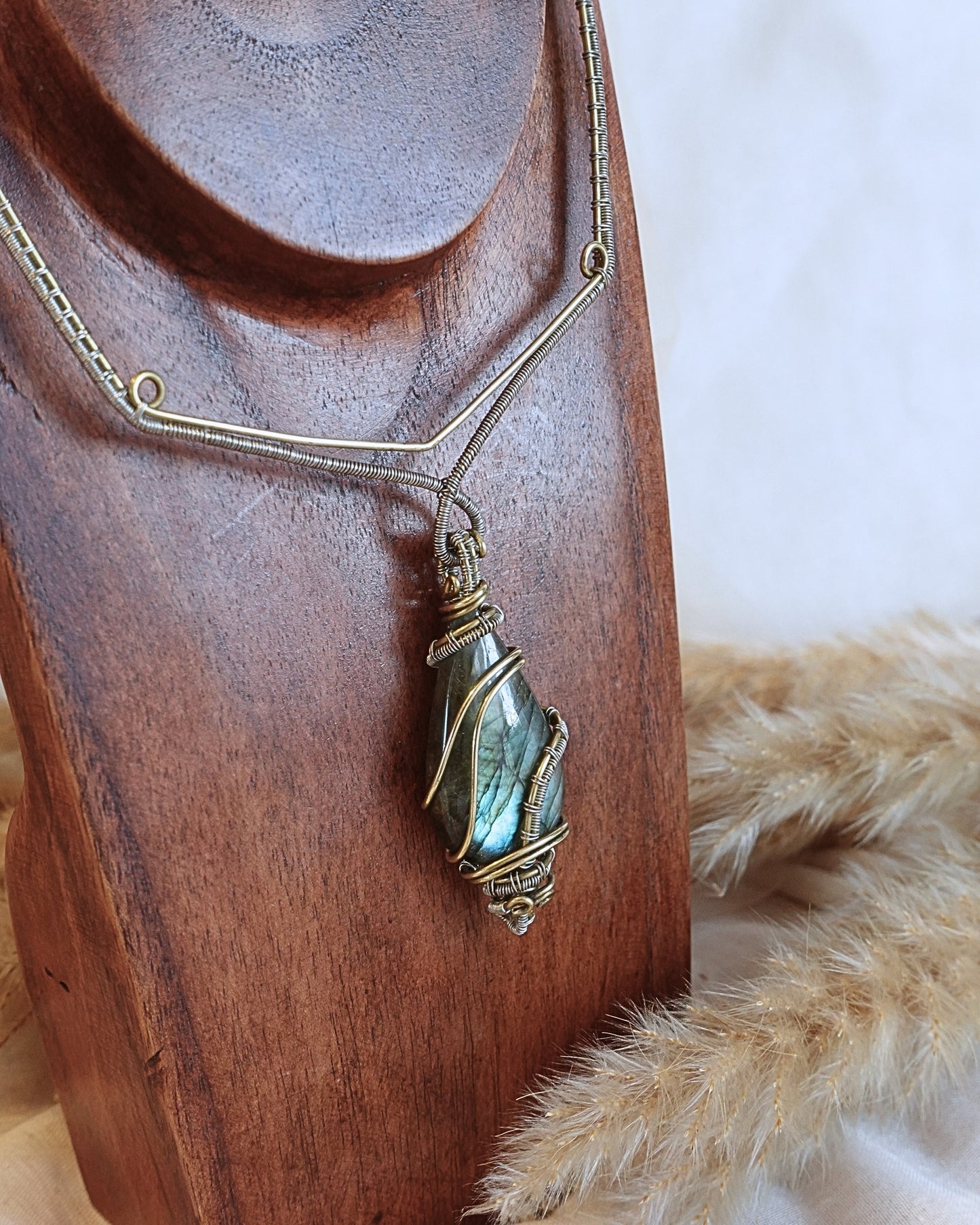 Handmade delicate labradorite VÏ necklace with brass wirewrap pendant — front view