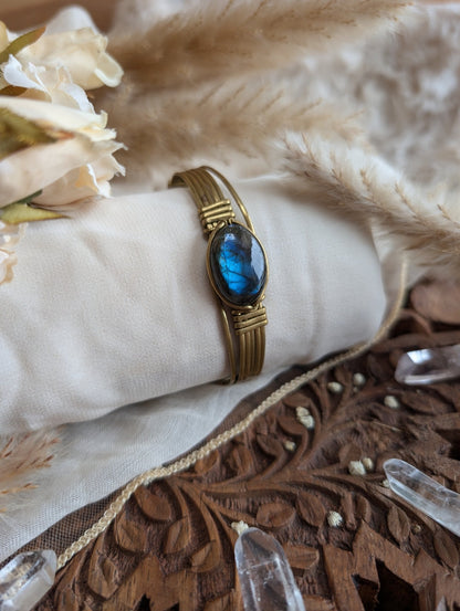 Handmade labradorite bracelet on brass wire — front view