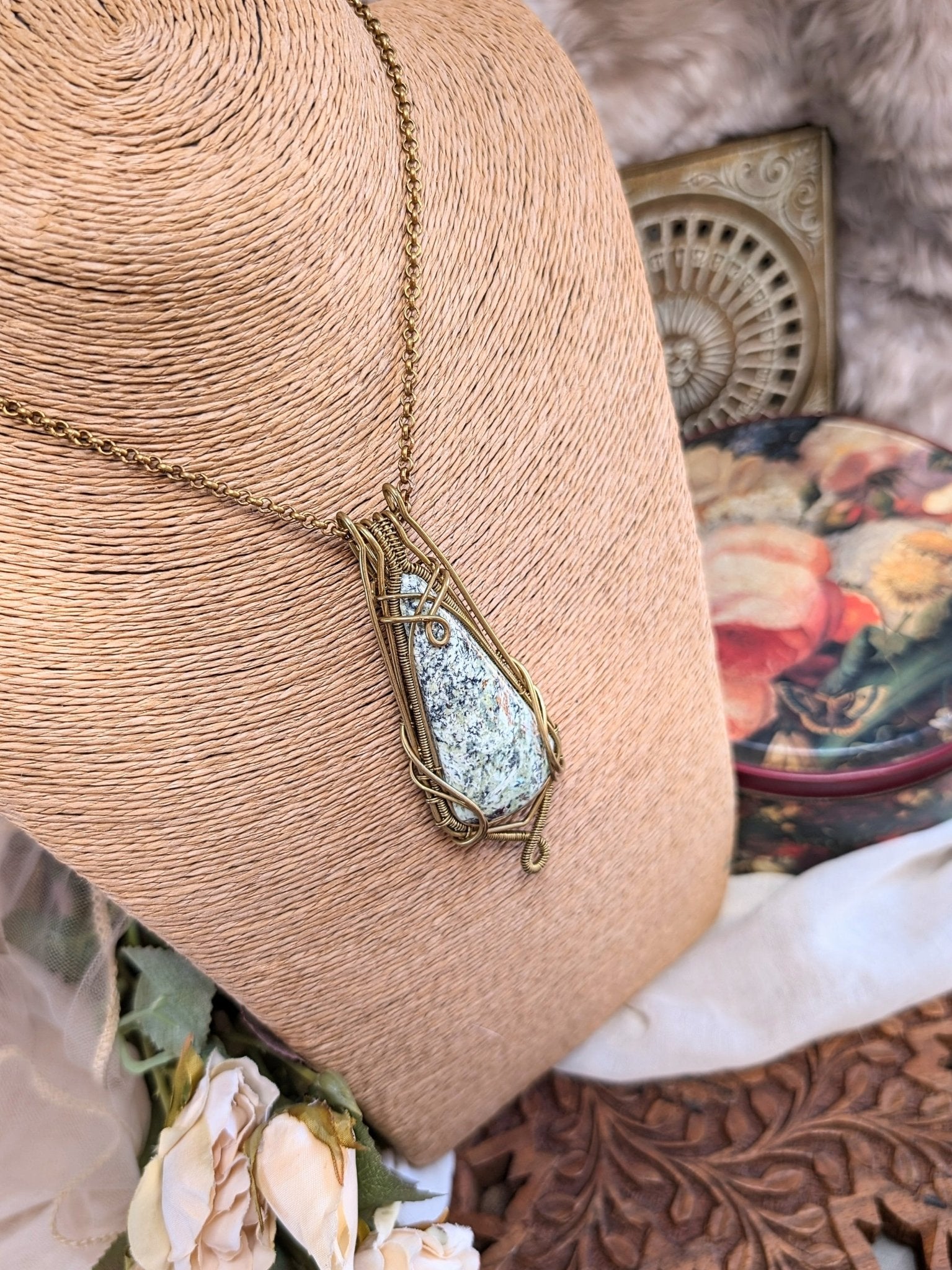 Mexican Turqouise Necklace · Wirewrap Pendant - RÏKST JEWELRY