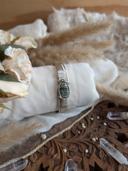 Handmade ocean jasper bracelet on silver-plated alpaca wire — front view