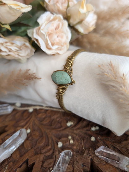 ZÏ chrysocolla bracelet from above, showing stone pattern