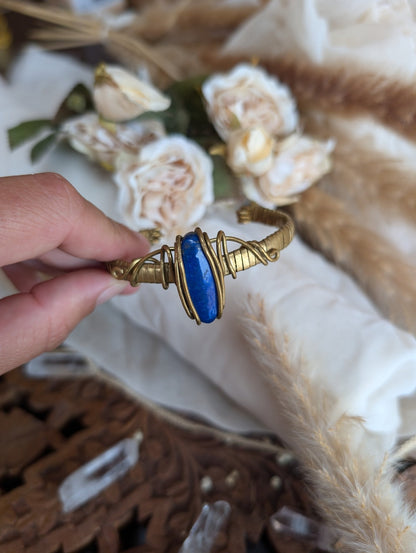 ZÏ lapis lazuli bracelet styled on wrist — Rikst Jewelry handmade piece